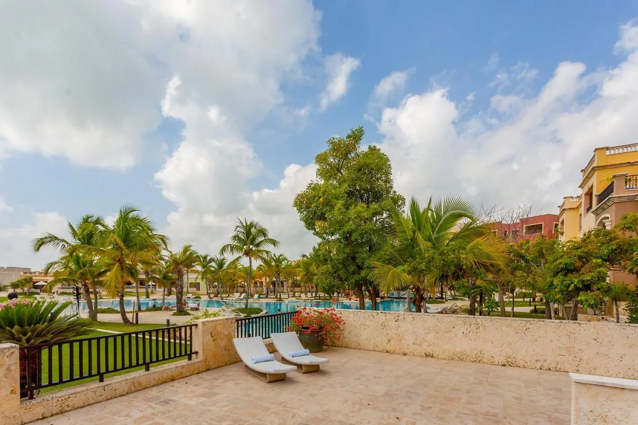 Luxe 1 Bedroom Cap Cana, Dr - Steps Away From Pool, King Bed, Caribbean Paradise! Punta Cana Apartment
