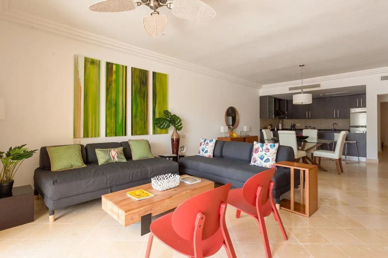 Apartment Luxe 1 Bedroom Cap Cana, Dr - Steps Away From Pool, King Bed, Caribbean Paradise! Punta Cana Dominican Republic