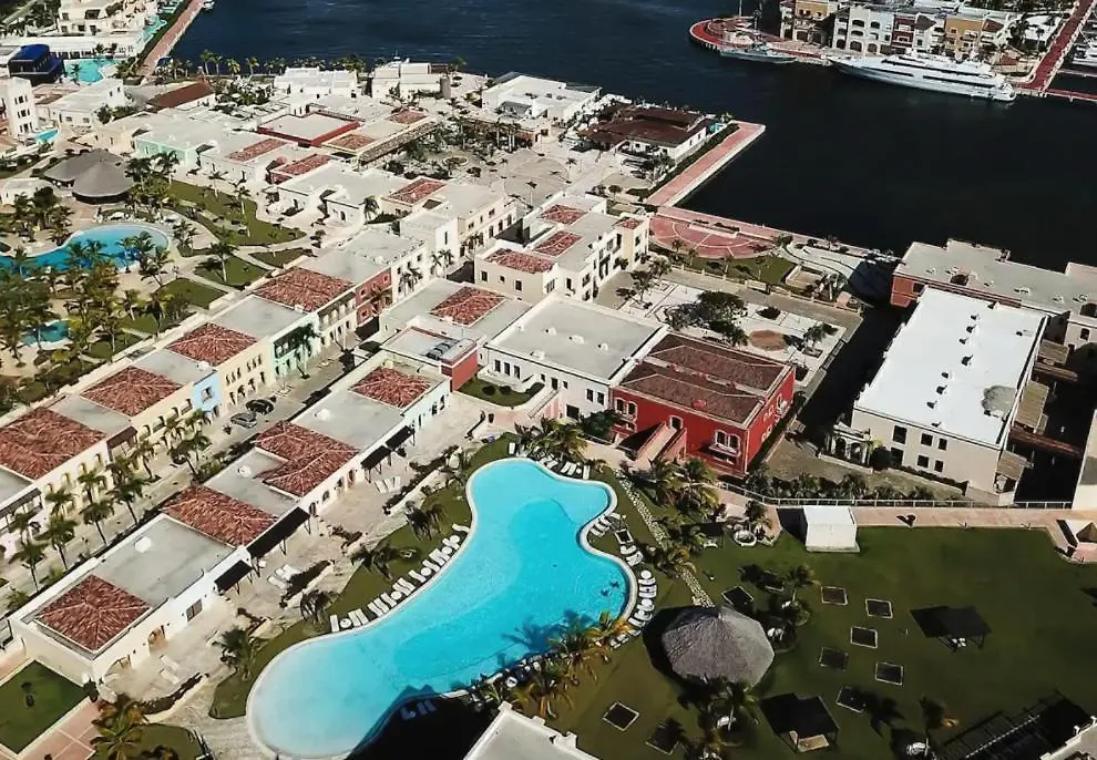 Luxe 1 Bedroom Cap Cana, Dr - Steps Away From Pool, King Bed, Caribbean Paradise! Punta Cana Dominican Republic